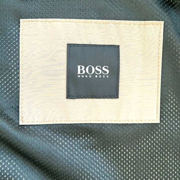 Men’s Hugo Boss Performance Jacket, size L - Picture 3 of 10
